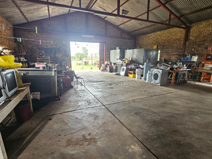 8 Bedroom Property for Sale in Potchefstroom Rural North West